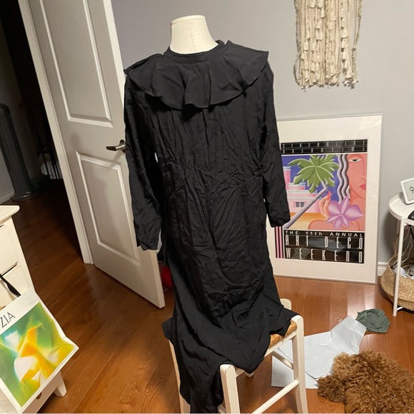 & Other Stories front tie ruffle dress - Picture 4 of 4